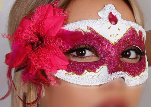 نقاب بالماسکه