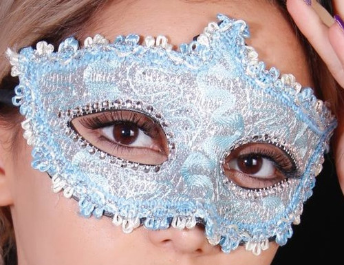 نقاب بالماسکه