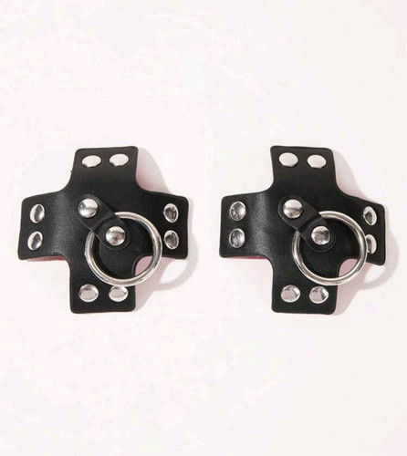 پوشش نوک سینه چرمی