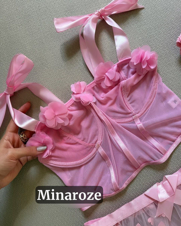 ست لباس زیر فانتزی زنانه