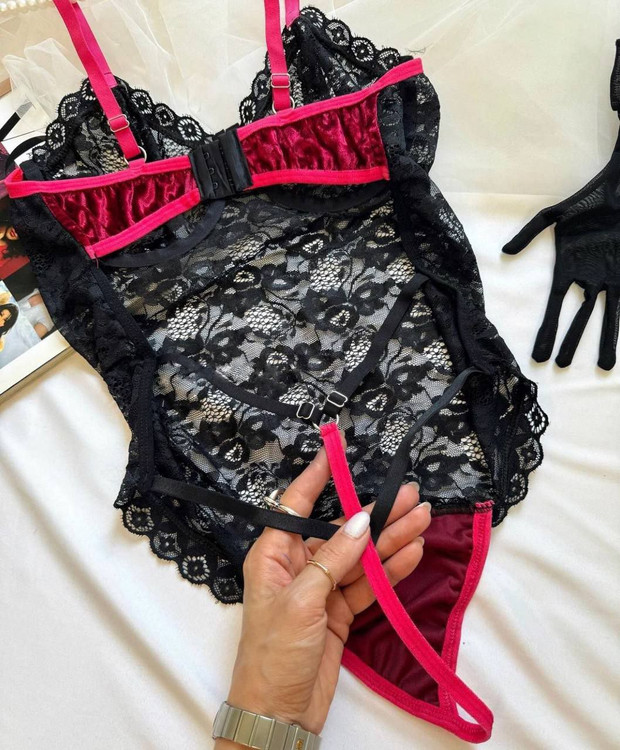 ست بادی فانتزی و دستکش زنانه