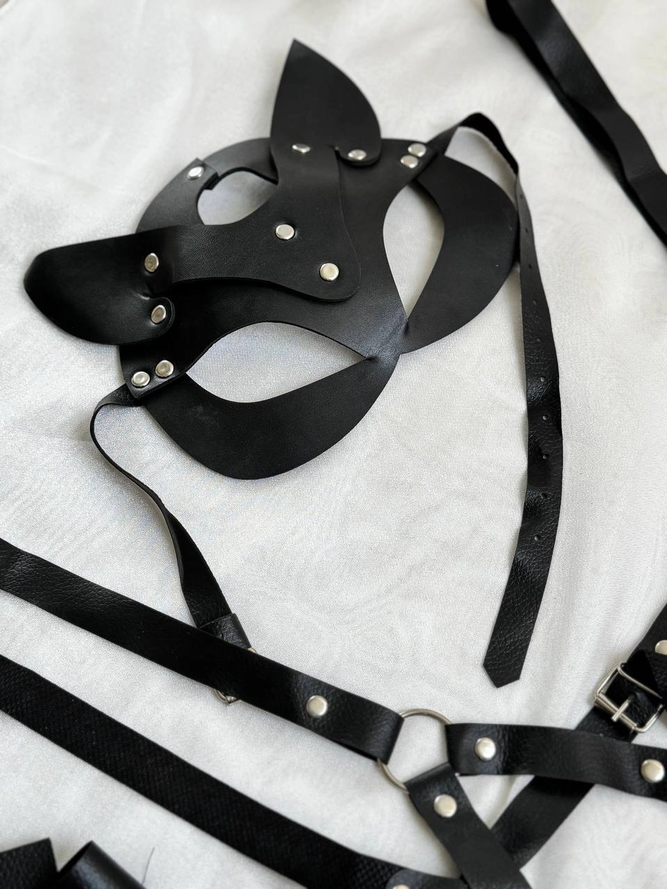 ست گارتر چرمی زنانه