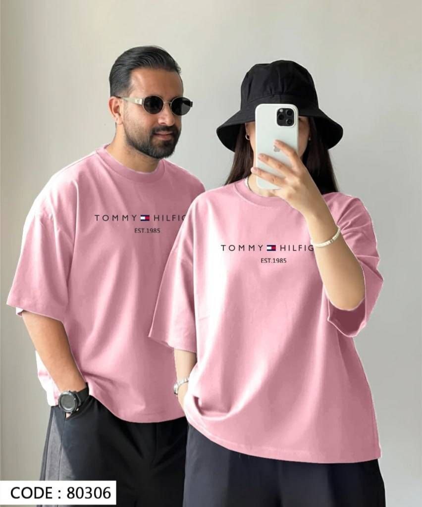 تیشرت باکسی کاپلی هم زنانه هم مردانه طرح Tommy جنس نخ پنبه خنک تابستانی آستین سه ربع کد 80306